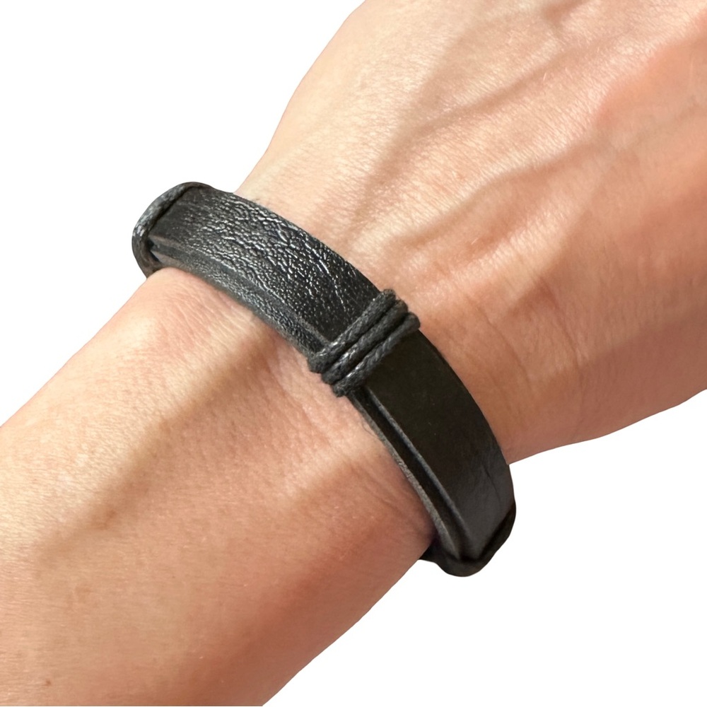 ⭐️ 5 for $25 Black Leather Adjustable Bracelet